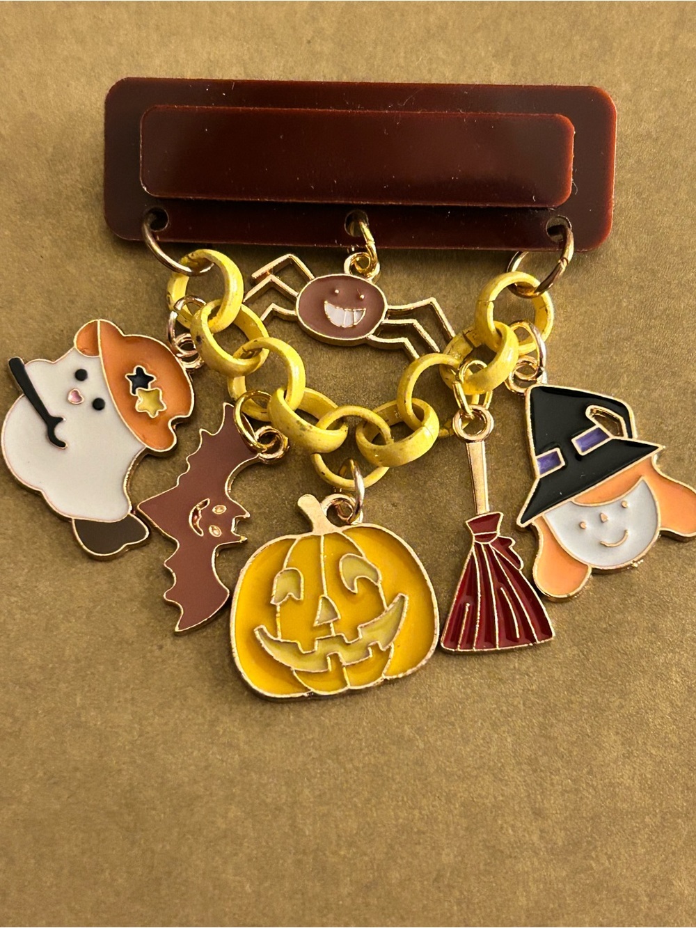 ADD 1 free💰w/2 items NWOT Safety Pin Brooch: Halloween 🎃, witch broom bat spider